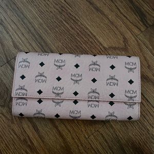 Mcm wallet